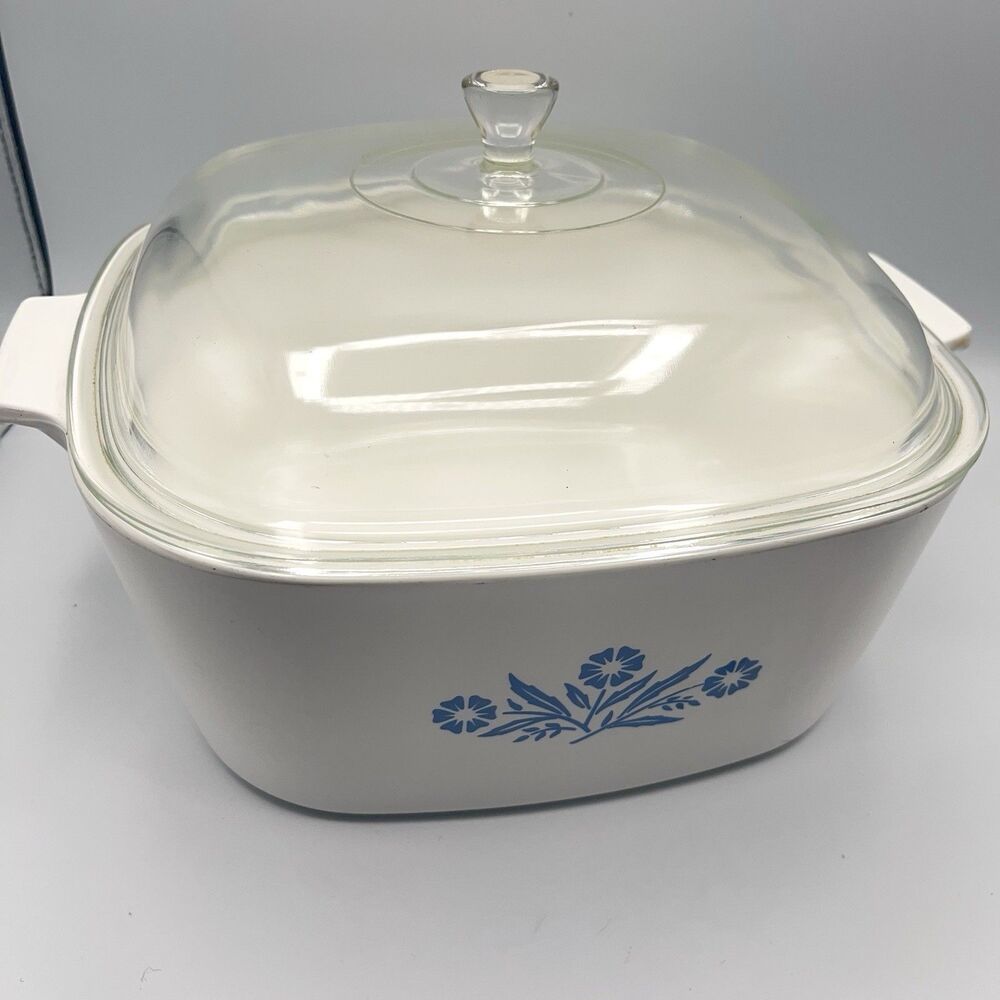 Vintage Corning Ware Blue Cornflower 4 Qt Casserole P-84-B w/ Lid USA 1960s - Picture 2 of 13